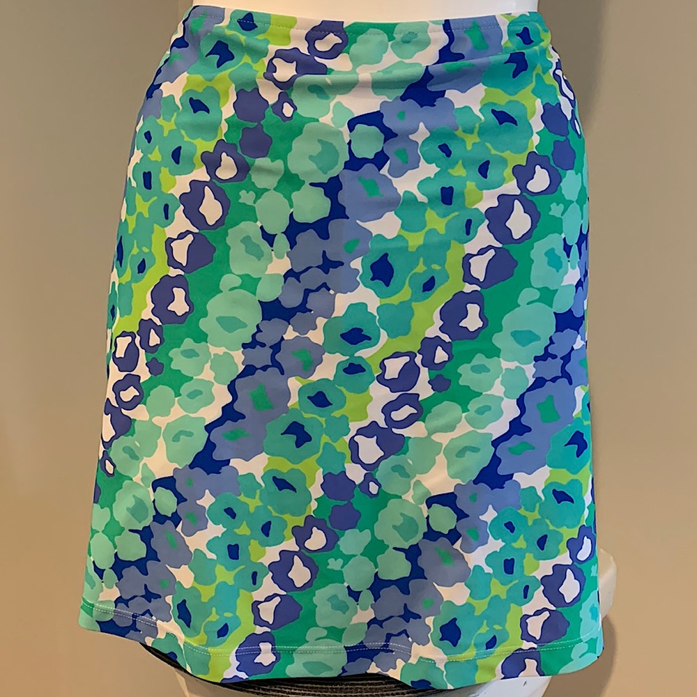 Britt - printed skort, size small, with matching fabric shorts underneath